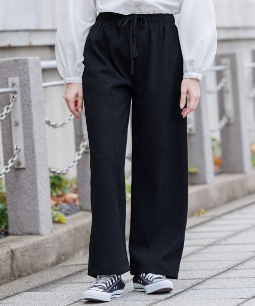 mili an deni(ミリアンデニ)の「裏起毛ベロアセミワイドパンツ(その他パンツ・レディース・チャコールグレー/ブラック/アイボリー・L/M)」の1枚目の写真