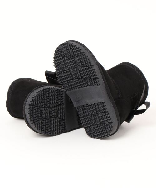 petit main(プティマイン)の「リボンムートンブーツ(スニーカー・キッズ・モカ/ブラック/ベージュ/シルバー・16cm/18cm/17cm/19cm/15cm/14cm)」の6枚目の写真