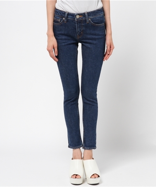 MOUSSY（マウジー）の「mid rise basic skinny（デニムパンツ・レディース・ブルー・26inch/27inch/24inch/25inch/23inch）」の2枚目の写真