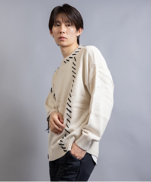 En serio TOKYO(エンソリオトーキョー)の「アシンメトリーハンドステッチ クルーネックニット(ニット/セーター・メンズ・ホワイト/オレンジ/ブラック/ブルー・L/M)」の7枚目の写真