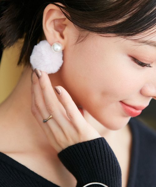 VIS（ビス）の「【2WAY】フェイクファーパールピアス（ピアス（両耳用）・レディース・ピンク/ブラック・FREE）」の3枚目の写真