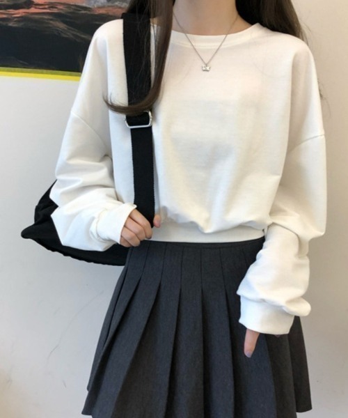 NANEA(ナネア)の「ショート丈バックリボンスウェットプルオーバー(スウェット・レディース・ブラック/ホワイト/グレー・LARGE/MEDIUM/SMALL)」の5枚目の写真