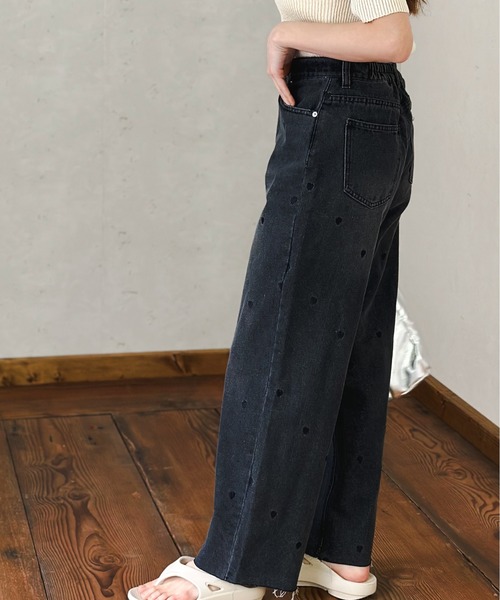 Per sist ence(パーシエンス)の「ハート刺繍デニムハイウエストパンツ(デニムパンツ・レディース・ブルー/インディゴブルー/ブラック・FREE)」の9枚目の写真