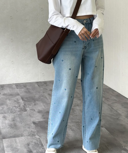 Per sist ence(パーシエンス)の「ハート刺繍デニムハイウエストパンツ(デニムパンツ・レディース・ブルー/インディゴブルー/ブラック・FREE)」の22枚目の写真