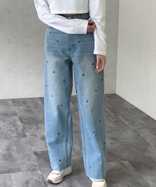 Per sist ence(パーシエンス)の「ハート刺繍デニムハイウエストパンツ(デニムパンツ・レディース・ブルー/インディゴブルー/ブラック・FREE)」の18枚目の写真