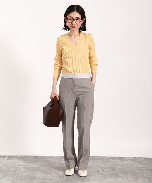 VERMEIL par iena（ヴェルメイユパーイエナ）の「イタリア糸 リブVネックプルオーバー（ニット/セーター・レディース・グレー/ベージュ/ネイビー/ラベンダー/ブラウン/イエロー・FREE）」の21枚目の写真