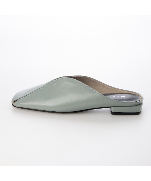 carino(カリーノ)の「Vカットラインスクエアトゥミュール(サンダル・レディース・ブラック/ベージュ/シルバー/グレー・S/M/L/LL)」の15枚目の写真