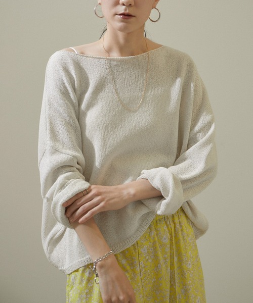 SALON adam et rope'（サロン アダム エ ロペ）の「ペーパーヤーンクロップドプルオーバー【吸水速乾・洗える】（ニット/セーター・レディース・ブラック/ブルー/オフホワイト・FREE）」の2枚目の写真