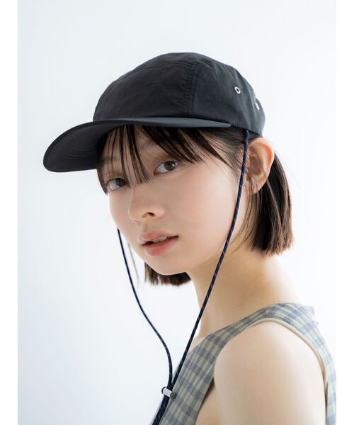 Ungrid（アングリッド）の「ジェットキャップ（キャップ・レディース・ブラック/オフホワイト/ベージュ・FREE）」の4枚目の写真