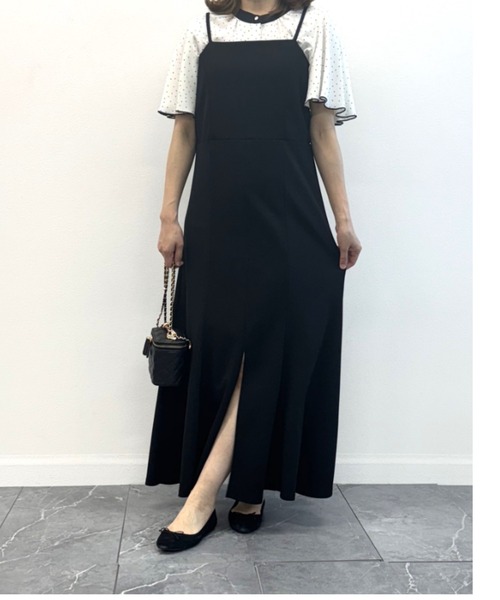 INTERPLANET（インタープラネット）の「カットジョーゼット前スリットキャミワンピース（ワンピース・レディース・グレイッシュベージュ/ブラック・FREE）」の4枚目の写真