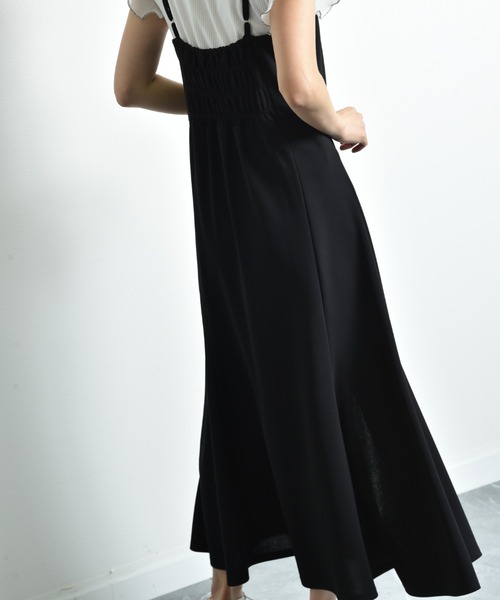 INTERPLANET（インタープラネット）の「カットジョーゼット前スリットキャミワンピース（ワンピース・レディース・グレイッシュベージュ/ブラック・FREE）」の22枚目の写真