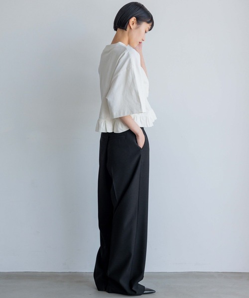 yuw（ユウ）の「クロップドフリルＴＥＥ 113932（Tシャツ/カットソー・レディース・ブラック/ホワイト・FREE）」の18枚目の写真