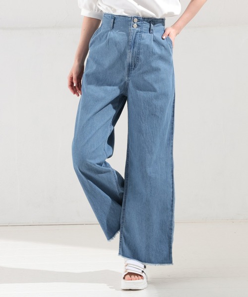 Honeys（ハニーズ）の「デニムワイドパンツ（デニムパンツ・レディース・ホワイト/ライトブルー/ブルー系その他・SS/LL/L/M/S）」の2枚目の写真