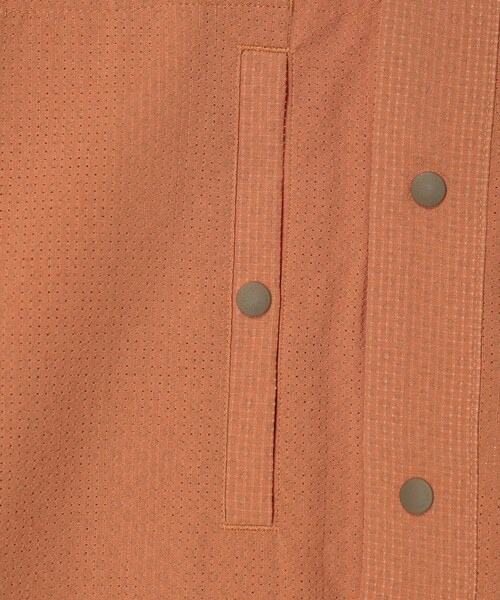 Columbia（コロンビア）の「Columbia/ エンジョイマウンテンライフオムニフリーズゼロロングスリーブシャツ /コロンビア（シャツ/ブラウス・メンズ・ブラック/グリーン/オレンジ・M/L/XL/S）」の10枚目の写真