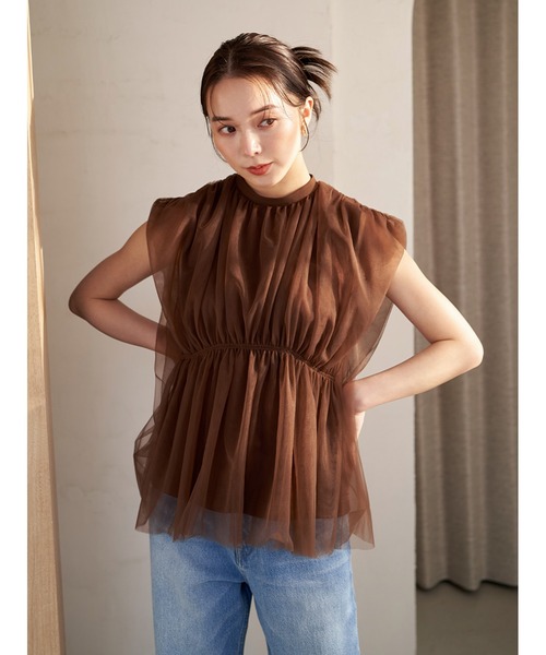 Stylevoice for xxx(スタイルヴォイスフォー)の「<尾崎真衣さんコラボ>ノースリーブチュールトップス(シャツ/ブラウス・レディース・チャコールグレー/ブラウン/ライトベージュ・FREE)」の10枚目の写真