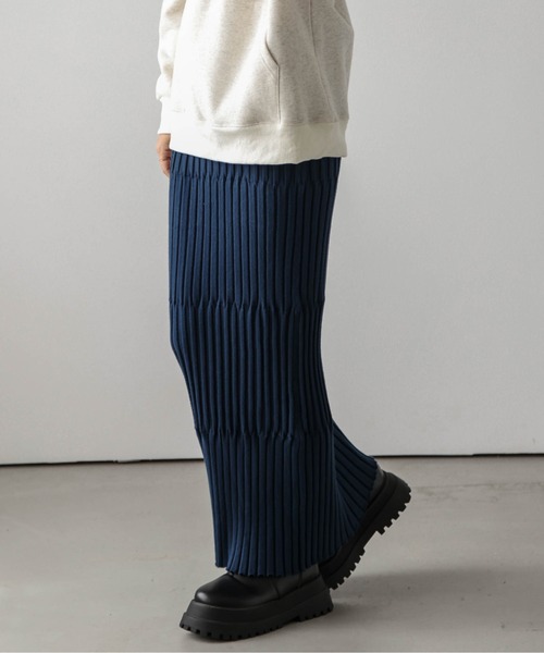 AMELY（エミリー）の「リブニットタイトスカート（スカート・レディース・ブラック/ブルー/ベージュ/オレンジ/ピンク/ライム/グリーン/ライトグリーン系/ブルー系その他/ブラウン系その他/グレー系その他/グリーン系その他/パープル系その他/ベージュ系その他/ブラック系その他・フリー）」の12枚目の写真