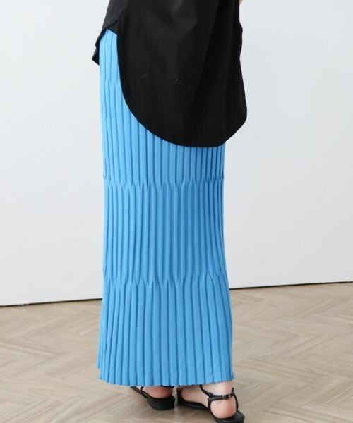 AMELY（エミリー）の「リブニットタイトスカート（スカート・レディース・ブラック/ブルー/ベージュ/オレンジ/ピンク/ライム/グリーン/ライトグリーン系/ブルー系その他/ブラウン系その他/グレー系その他/グリーン系その他/パープル系その他/ベージュ系その他/ブラック系その他・フリー）」の17枚目の写真