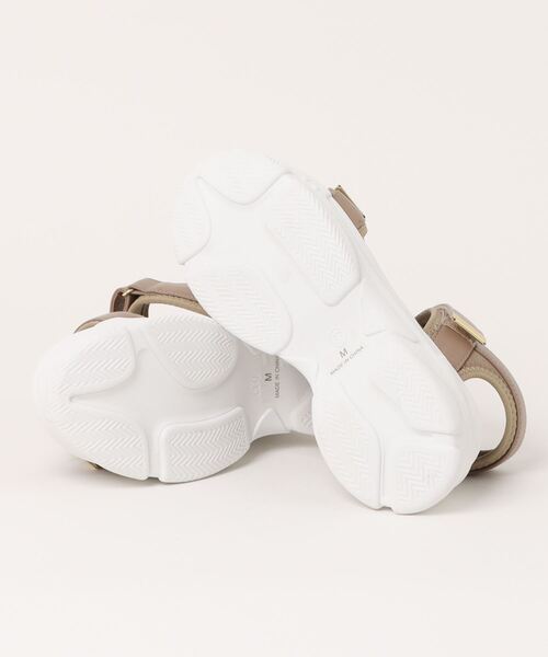 NICOLE white（ニコルホワイト）の「スポーツサンダル（サンダル・レディース・ブラック/ベージュ・MEDIUM/LARGE）」の4枚目の写真