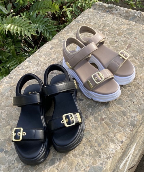 NICOLE white（ニコルホワイト）の「スポーツサンダル（サンダル・レディース・ブラック/ベージュ・MEDIUM/LARGE）」の6枚目の写真