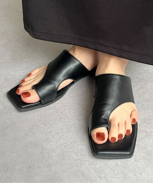 Thevon（ゼボン）の「スクエアトングサンダル（サンダル・レディース・ブラウン/ブラック/アイボリー・M/S/L）」の12枚目の写真