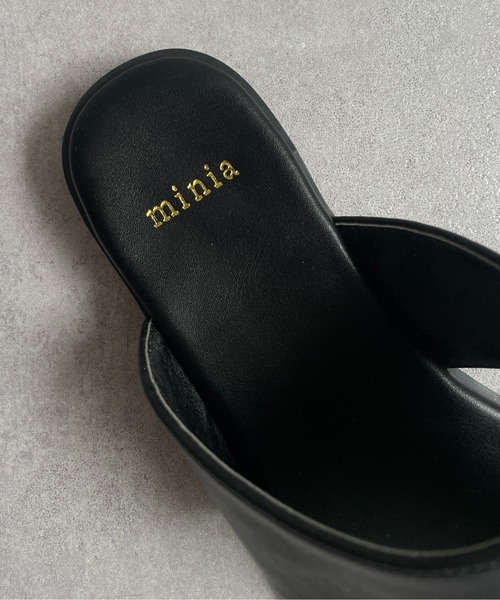 Thevon（ゼボン）の「スクエアトングサンダル（サンダル・レディース・ブラウン/ブラック/アイボリー・M/S/L）」の17枚目の写真