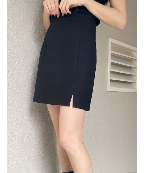 MURUA(ムルーア)の「スリットミニスカート(スカート・レディース・ブラック/ブルー/グレー・1/2)」の2枚目の写真