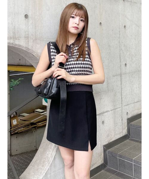 MURUA(ムルーア)の「スリットミニスカート(スカート・レディース・ブラック/ブルー/グレー・1/2)」の4枚目の写真