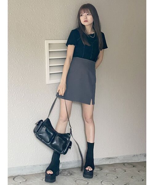 MURUA(ムルーア)の「スリットミニスカート(スカート・レディース・ブラック/ブルー/グレー・1/2)」の9枚目の写真