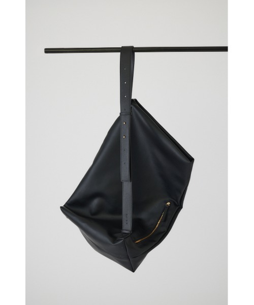 RIM.ARK(リムアーク)の「Minimal shoulder big bag ミニマルショルダービッグバッグ(ショルダーバッグ・レディース・ブラック・FREE)」の9枚目の写真