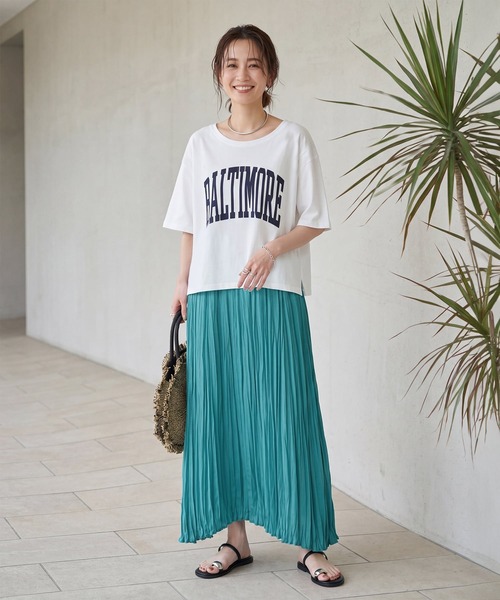 STYLE DELI(スタイルデリ)の「ランダムプリーツロングスカート(スカート・レディース・ゴールド系その他/ターコイズブルー・SMALL/MEDIUM)」の3枚目の写真