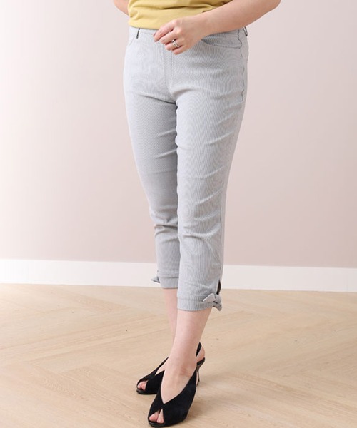 BELLUNA PLUS(ベルーナ)の「美脚ストレッチ裾リボンクロップド53丈(その他パンツ・レディース・ストライプ/ライトグレー/ライトブルーグレー/ブラック/グレイッシュベージュ/オフホワイト/セージグリーン・SMALL/MEDIUM/LARGE/X-LARGE)」の7枚目の写真