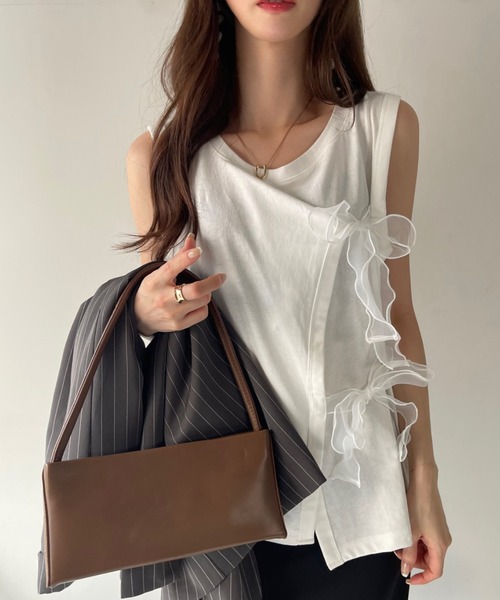 Eclat one(エクラワン)の「【Eclat one】オーガンジー リボン デザイン カットソー(Tシャツ/カットソー・レディース・グレイッシュベージュ/オフホワイト/ブラック・FREE)」の6枚目の写真