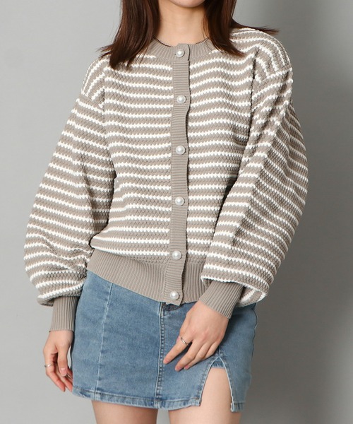 GORGE(ゴージ)の「《パールボタン×ボリューム袖》レディース カノコ編み ボーダーカーディガン ショート丈 春秋冬(カーディガン/ボレロ・レディース・グレイッシュベージュ/ブラック/ネイビー・F)」の2枚目の写真
