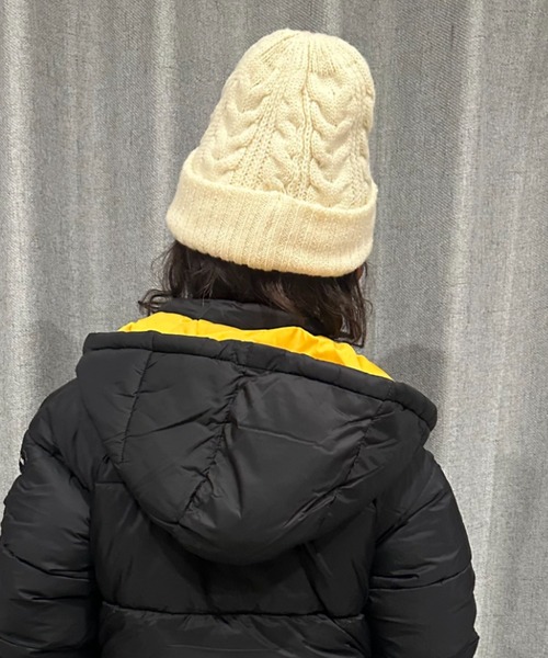 Moujonjon(ムージョンジョン)の「アラン編みニットキャップ(ニットキャップ/ビーニー・キッズ・ネイビー/レッド/オフホワイト・49/53/56)」の6枚目の写真