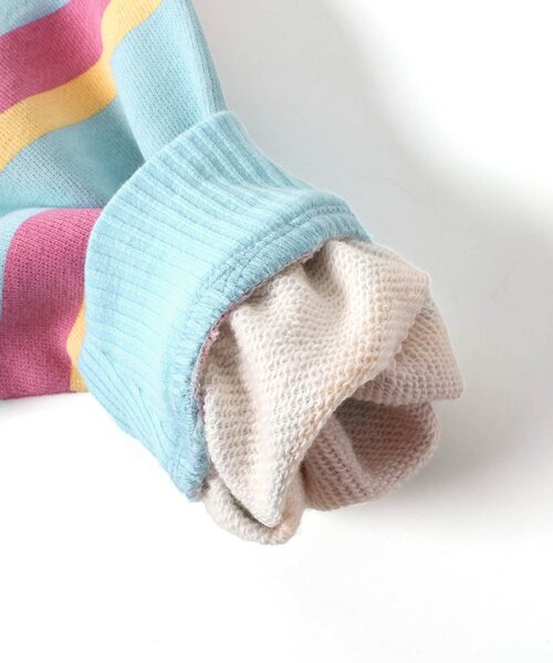 BREEZE（ブリーズ）の「POP総柄トレーナー（スウェット・キッズ・グリーン/レッド/オレンジ/ラベンダー/サックスブルー/ブラック/オフホワイト・140/130/120/110/100/90/80）」の11枚目の写真