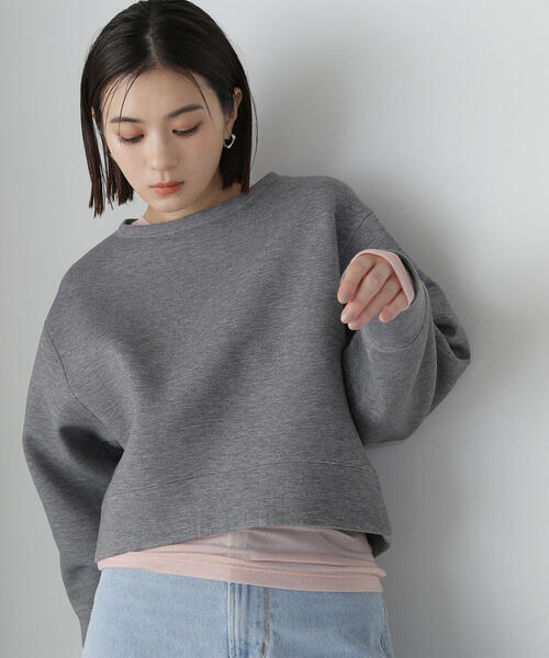 NATURAL BEAUTY BASIC(ナチュラルビューティーベーシック)の「◇【Oggi掲載】ダンボールシリーズ クロップドフォルムプルオーバー(スウェット・レディース・オフホワイト/チャコールグレー/グレー・FREE)」の6枚目の写真
