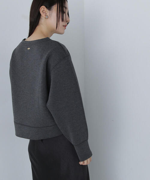 NATURAL BEAUTY BASIC(ナチュラルビューティーベーシック)の「◇【Oggi掲載】ダンボールシリーズ クロップドフォルムプルオーバー(スウェット・レディース・オフホワイト/チャコールグレー/グレー・FREE)」の14枚目の写真