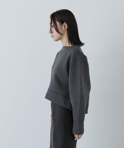 NATURAL BEAUTY BASIC(ナチュラルビューティーベーシック)の「◇【Oggi掲載】ダンボールシリーズ クロップドフォルムプルオーバー(スウェット・レディース・オフホワイト/チャコールグレー/グレー・FREE)」の22枚目の写真