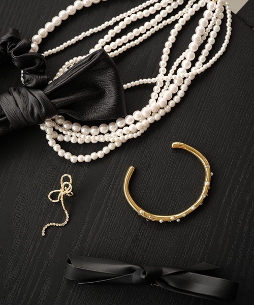 ANOH(アノー)の「パールビジューバングル(バングル/リストバンド・レディース・シルバー/ゴールド・FREE)」の18枚目の写真