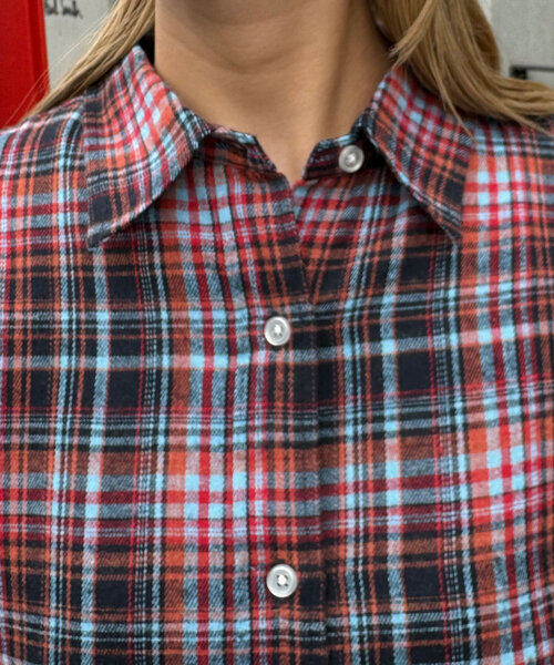 CIAOPANIC(チャオパニック)の「ショート丈チェックシャツ(シャツ/ブラウス・レディース・イエロー/レッド/ブルー・ONE SIZE)」の20枚目の写真