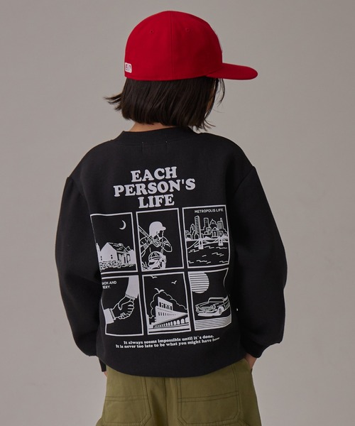 PAIRMANON STREET（ペアマノンストリート）の「【PAIRMANON STREET】裏起毛 ロゴプリント オーバーサイズ スウェット トレーナー（スウェット・キッズ・レッド系その他/ブラック系その他4/ベージュ系その他/ベージュ系その他2/ブラウン/グレー系その他/ブラック系その他2/ピンク系その他/ブラック系その他/レッド系その他2/ブラック系その他3/ブラック系その他5/オレンジ系その他/グレー系その他2/グレー系その他3/グレー系その他4/グレー系その他5/オレンジ/グリーン系その他/ネイビー・100/110/120/130/140/150/160/90）」の6枚目の写真