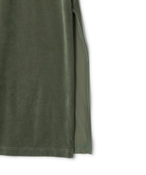 ADAM ET ROPE'(アダムエロペ)の「【ADAM ET ROPE'】ベロア BOTANICAL DYED LOOSE DRESS(ワンピース・レディース・ブラック/モスグリーン・FREE)」の9枚目の写真