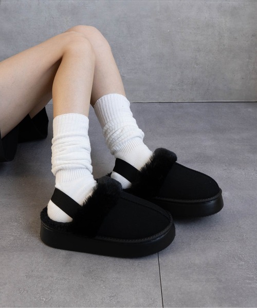 Fabby fabby（ファビィーファビィー）の「スリングバックムートンサンダル（スリッポン・レディース・キャメル/ベージュ/ブラック/グレー・MEDIUM/LARGE）」の2枚目の写真