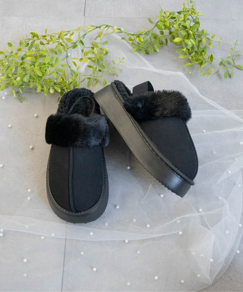 Fabby fabby（ファビィーファビィー）の「スリングバックムートンサンダル（スリッポン・レディース・キャメル/ベージュ/ブラック/グレー・MEDIUM/LARGE）」の11枚目の写真