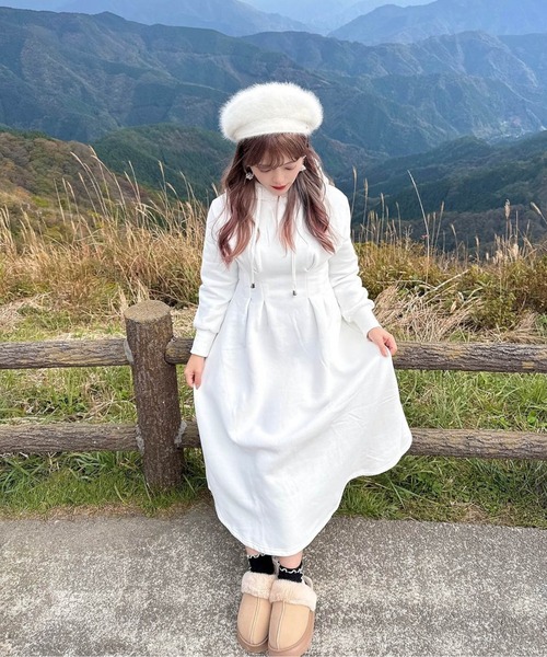 Fabby fabby（ファビィーファビィー）の「スリングバックムートンサンダル（スリッポン・レディース・キャメル/ベージュ/ブラック/グレー・MEDIUM/LARGE）」の6枚目の写真