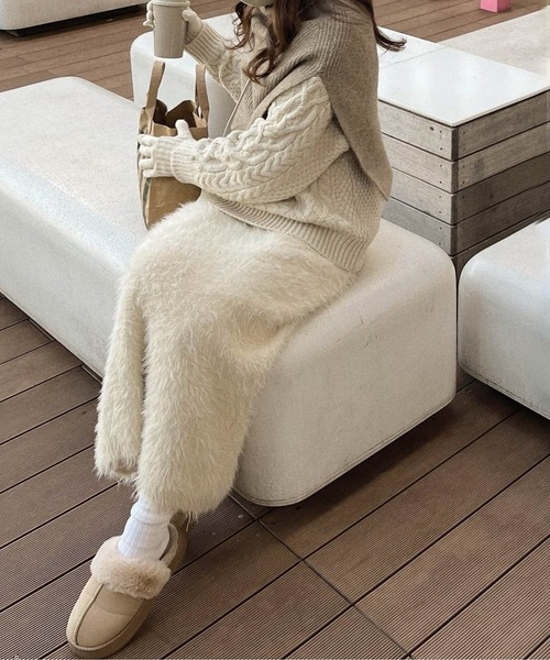 Fabby fabby（ファビィーファビィー）の「スリングバックムートンサンダル（スリッポン・レディース・キャメル/ベージュ/ブラック/グレー・MEDIUM/LARGE）」の9枚目の写真