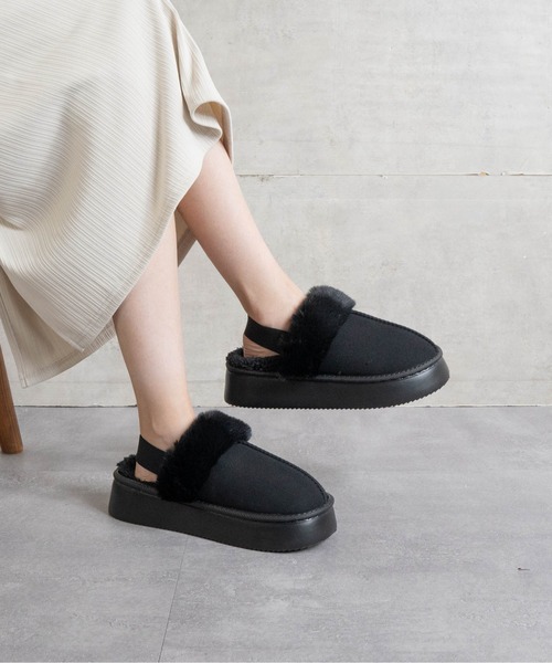 Fabby fabby（ファビィーファビィー）の「スリングバックムートンサンダル（スリッポン・レディース・キャメル/ベージュ/ブラック/グレー・MEDIUM/LARGE）」の19枚目の写真