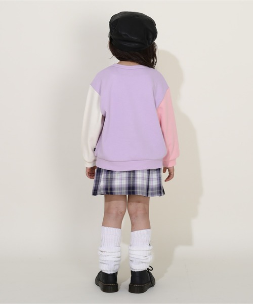 Disney(ディズニー)の「通販限定 ディズニー サガラトレーナー 9895K(スウェット・キッズ・その他9/ブラック×レッド/ホワイト×ブルー/その他32/その他23/その他26/その他14/オフホワイト・130cm/120cm/110cm/100cm/90cm)」の12枚目の写真