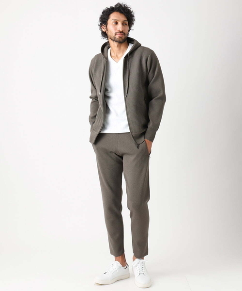MICHEL KLEIN HOMME (ミッシェルクランオム)の「ハイゲージニットリラックスパンツ セットアップ(その他パンツ・メンズ・ブラック/ブラウン・MEDIUM/LARGE/X-LARGE)」の4枚目の写真