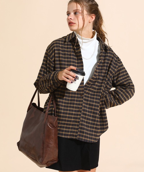sara&cake(サラアンドケイク)の「チェックコーデュロイシャツ(シャツ/ブラウス・レディース・ダークブラウン/アイボリー・FREE)」の4枚目の写真